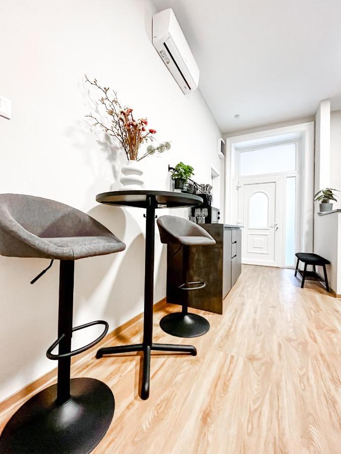 T32 Central Modern Suites Budapeszt Zewnętrze zdjęcie